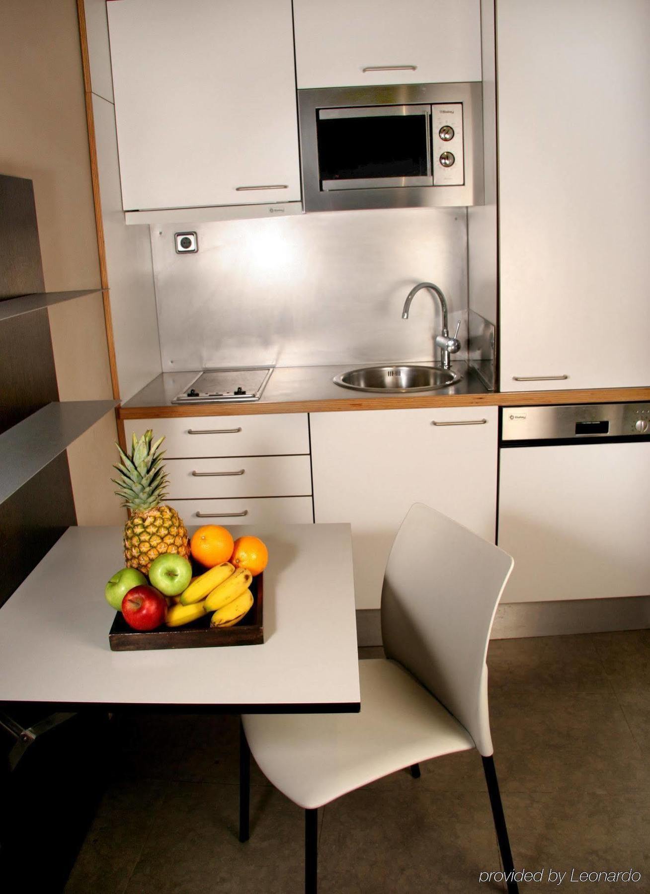 ברצלונה Aparthotel Allada 3* מראה חיצוני תמונה