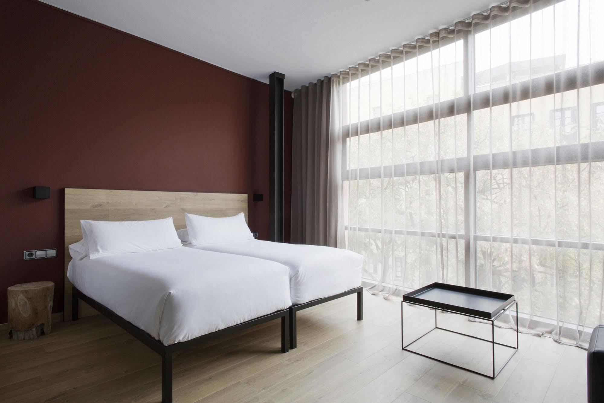 ברצלונה Aparthotel Allada 3* מראה חיצוני תמונה