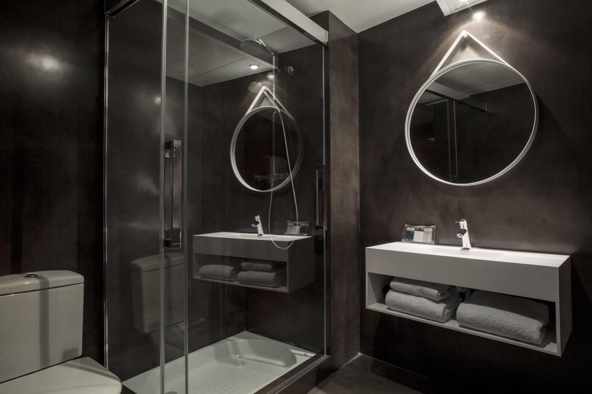 ברצלונה Aparthotel Allada 3* מראה חיצוני תמונה