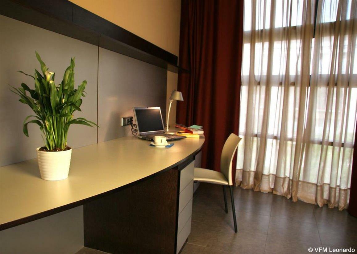 ברצלונה Aparthotel Allada 3* מראה חיצוני תמונה
